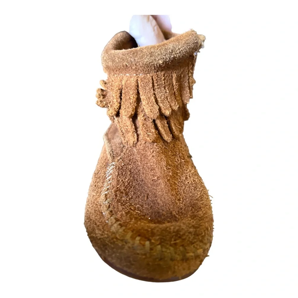 Minnetonka Tiny Moccasins Size 5 Baby Girls Soft‎ Leather Shoes